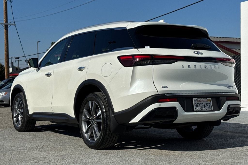2023 INFINITI QX60 LUXE AWD