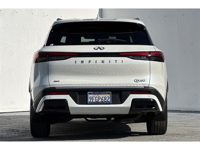 2023 INFINITI QX60 LUXE AWD