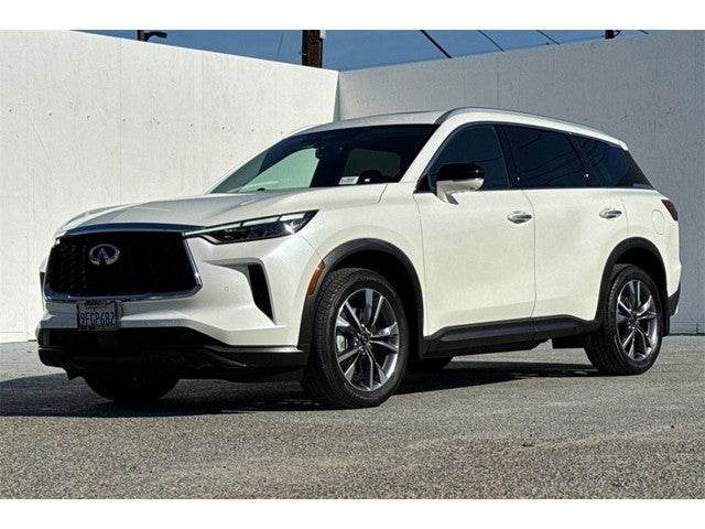 2023 INFINITI QX60 LUXE AWD