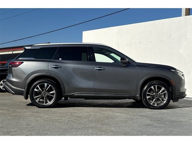 2023 INFINITI QX60 LUXE AWD