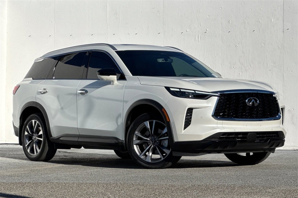 2023 INFINITI QX60 LUXE AWD