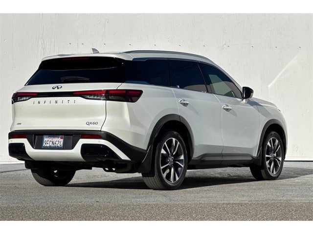2023 INFINITI QX60 LUXE AWD
