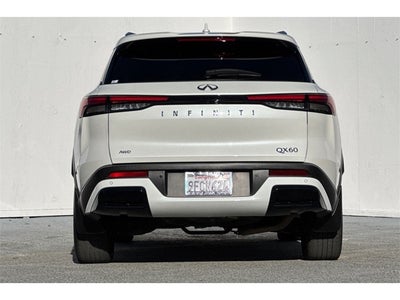 2023 INFINITI QX60 LUXE AWD