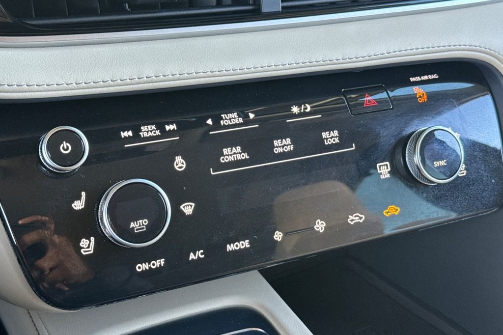 2023 INFINITI QX60 LUXE AWD