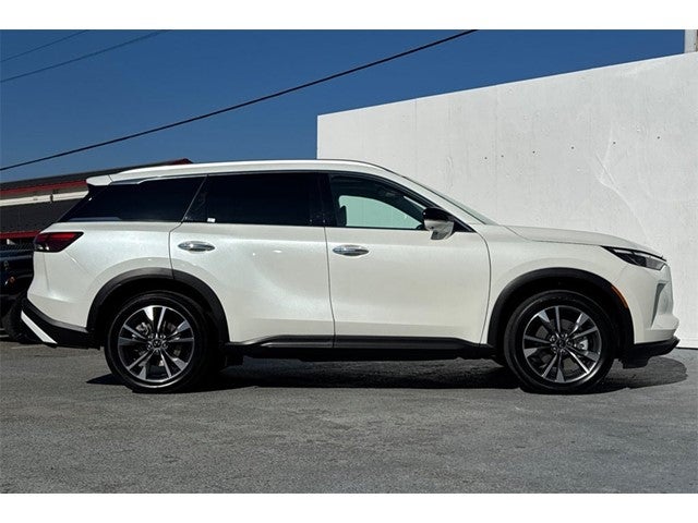 2023 INFINITI QX60 LUXE AWD