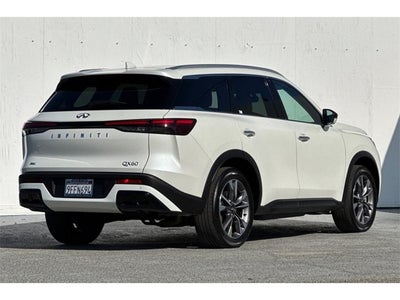 2023 INFINITI QX60 LUXE AWD