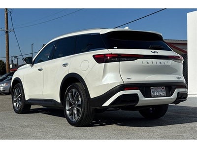 2023 INFINITI QX60 LUXE AWD