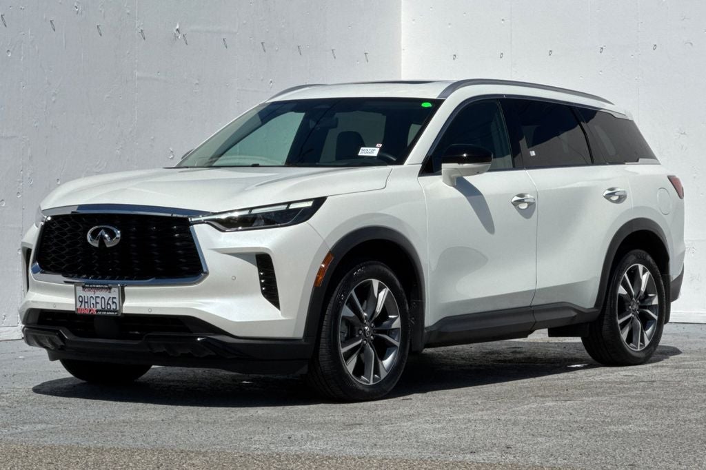 2023 INFINITI QX60 LUXE AWD