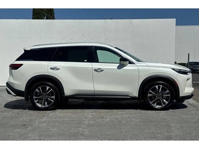 2023 INFINITI QX60 LUXE AWD