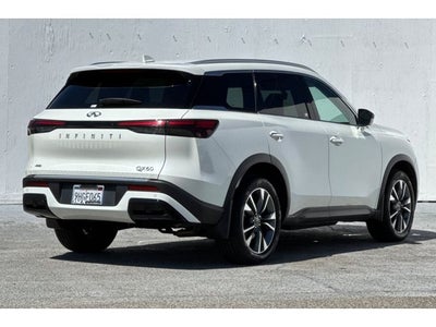 2023 INFINITI QX60 LUXE AWD