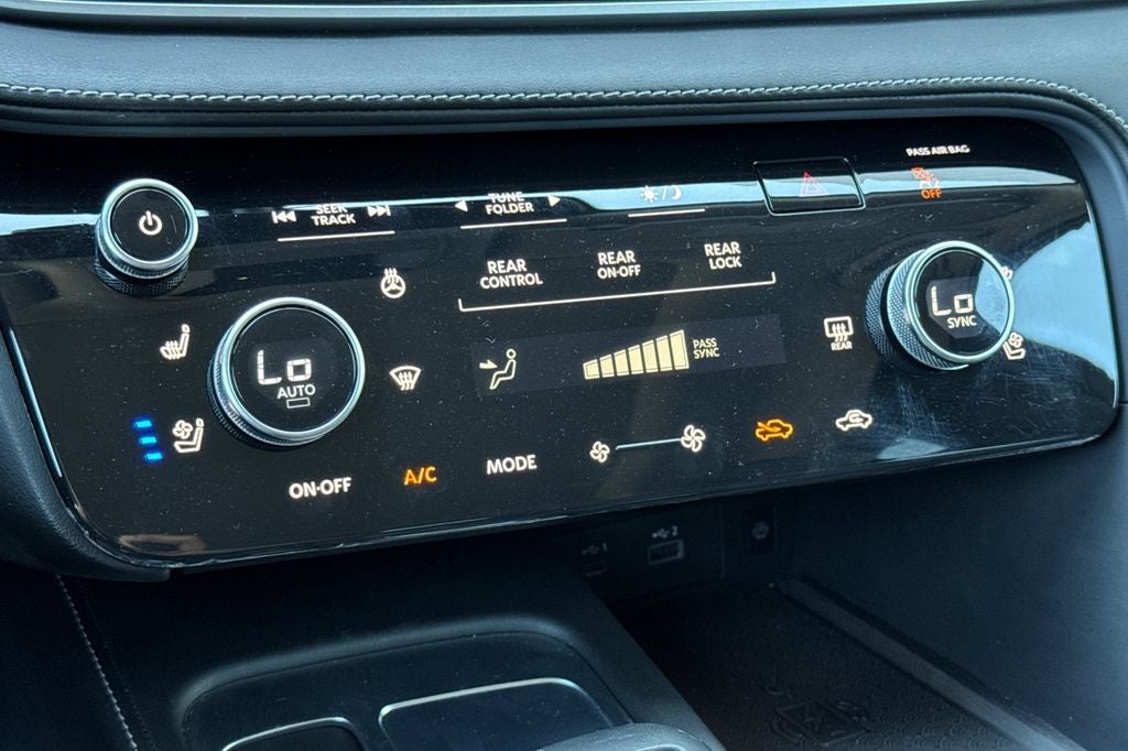 2023 INFINITI QX60 LUXE