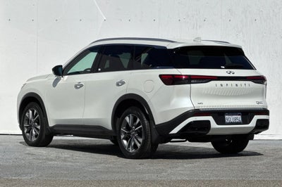 2023 INFINITI QX60 LUXE