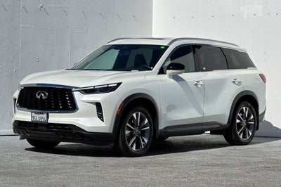 2023 INFINITI QX60 LUXE