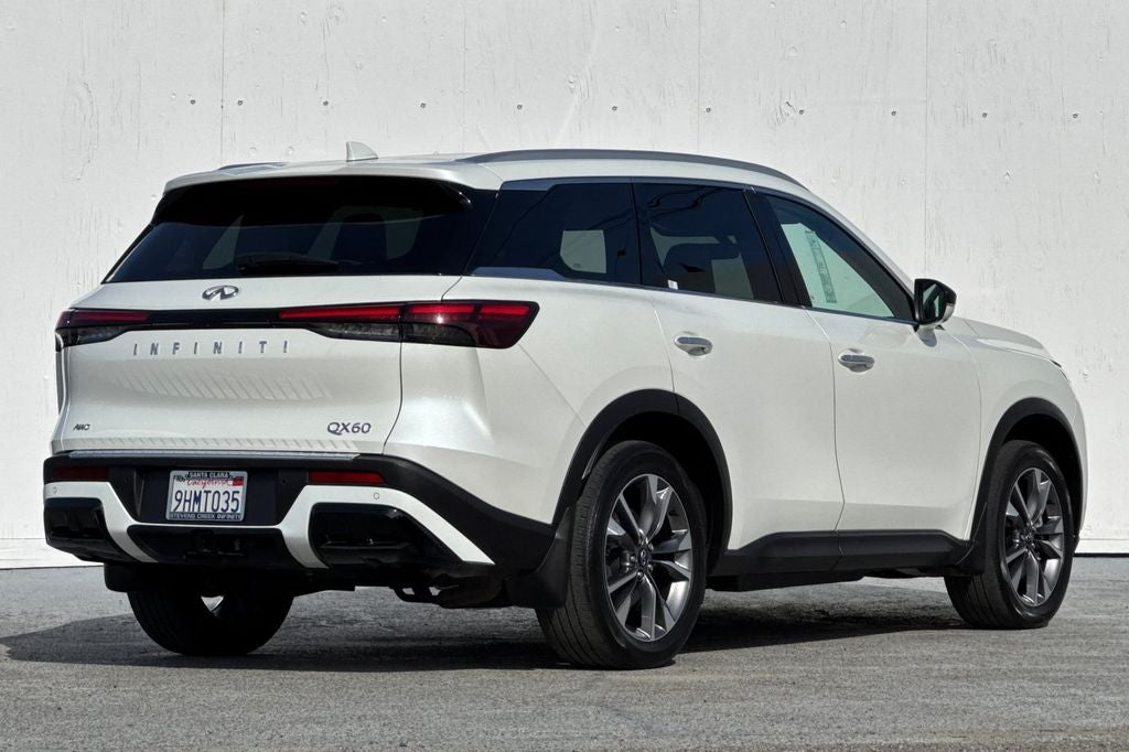 2023 INFINITI QX60 LUXE AWD