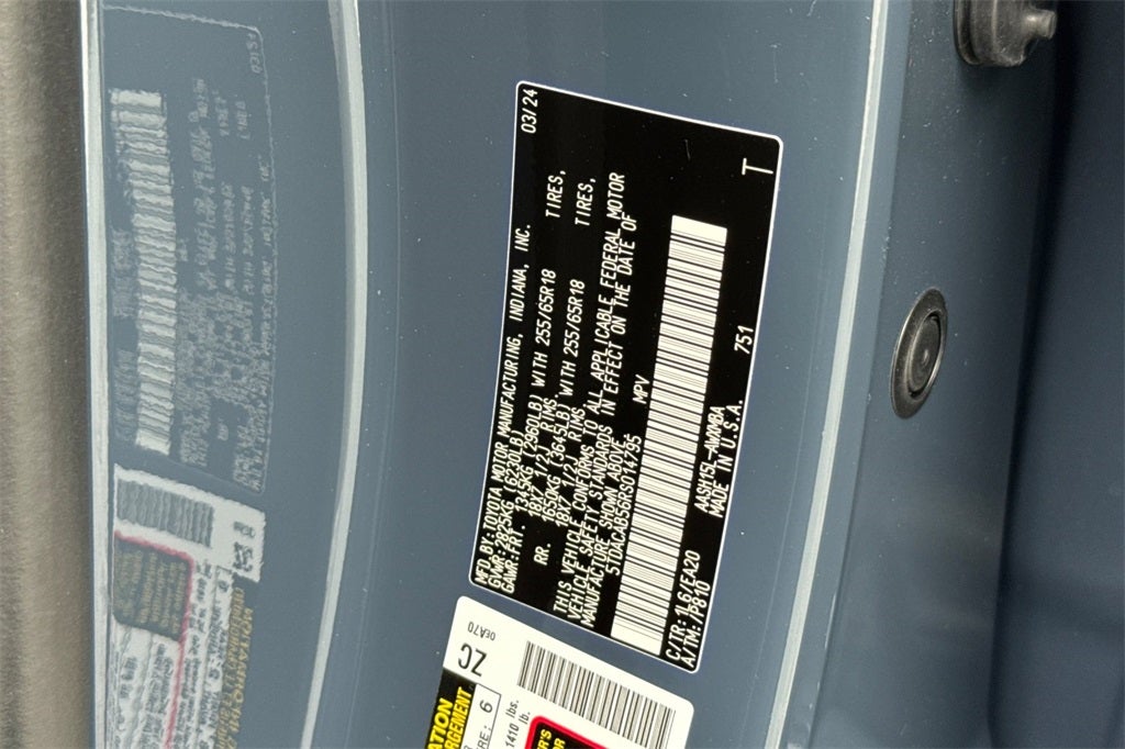 2024 Toyota Grand Highlander Hybrid Base