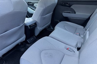 2024 Toyota Highlander Hybrid LE