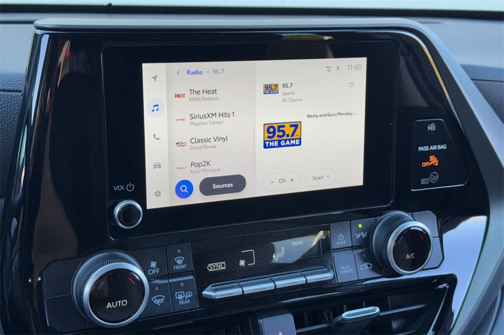 2024 Toyota Highlander Hybrid LE