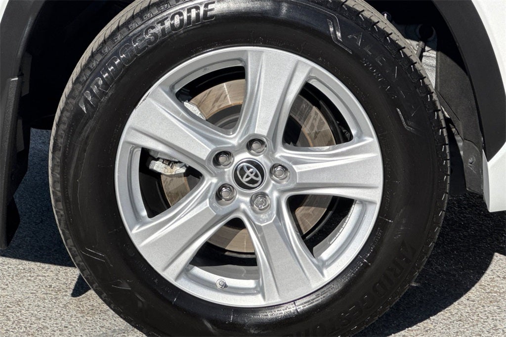 2024 Toyota Highlander Hybrid LE