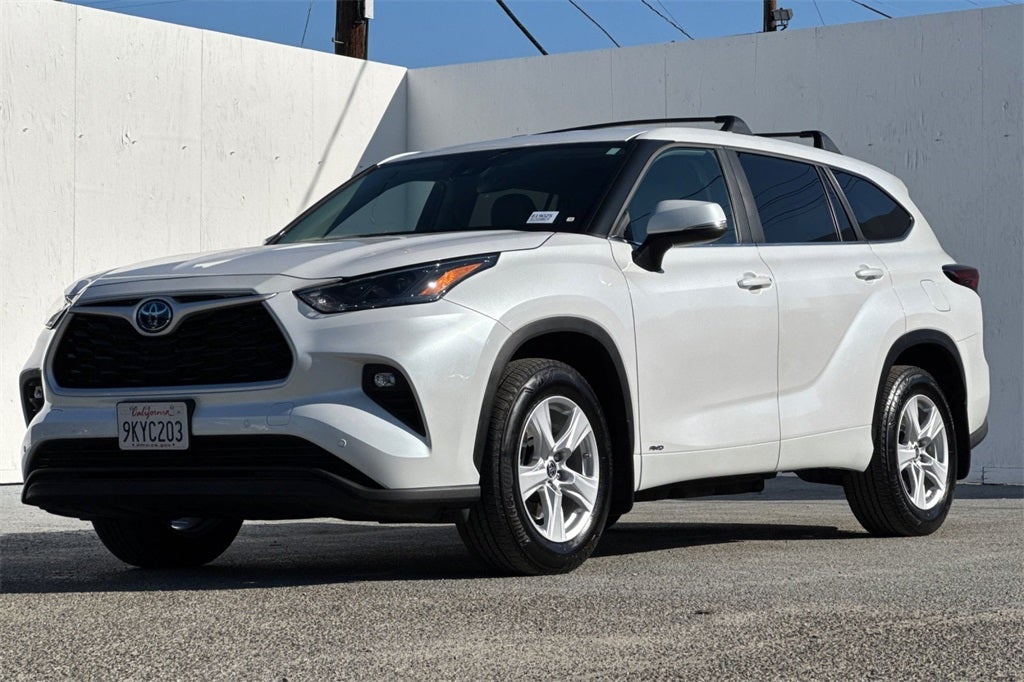 2024 Toyota Highlander Hybrid LE