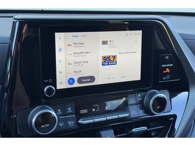 2024 Toyota Highlander Hybrid LE