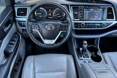 2015 Toyota Highlander Base