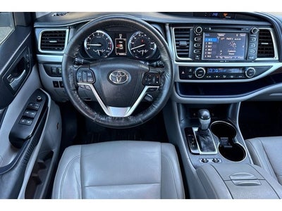 2015 Toyota Highlander Base