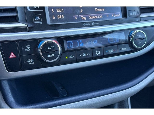 2015 Toyota Highlander Base