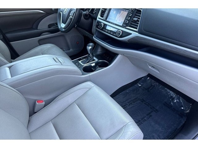 2019 Toyota Highlander Limited Platinum