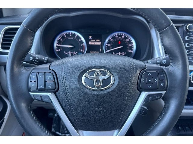 2019 Toyota Highlander Limited Platinum