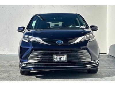 2022 Toyota Sienna Platinum 7 Passenger