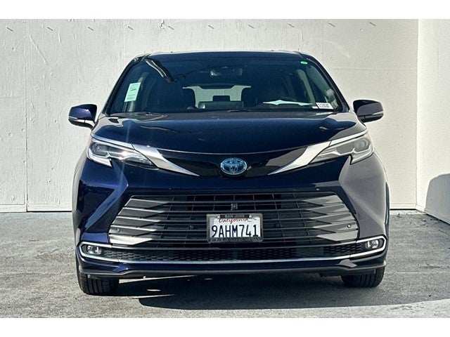 2022 Toyota Sienna Platinum 7 Passenger