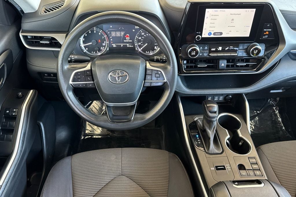 2023 Toyota Highlander L