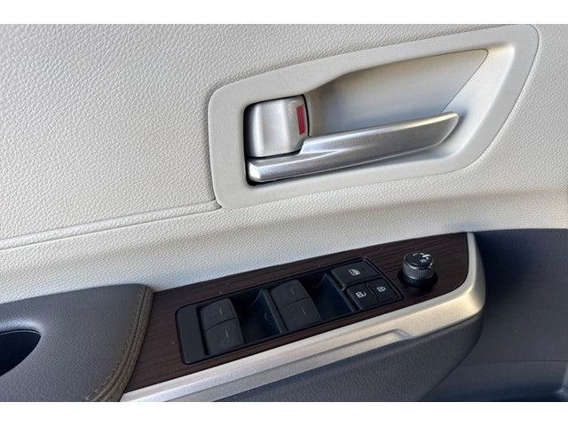 2024 Toyota Sienna XLE 7 Passenger