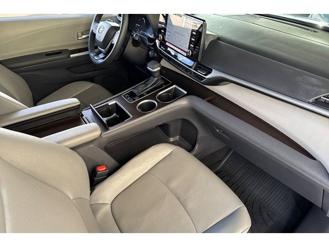 2024 Toyota Sienna XLE 7 Passenger