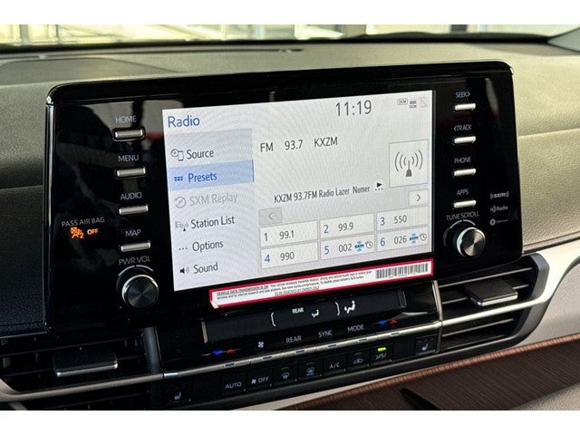 2024 Toyota Sienna XLE 7 Passenger