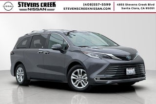 2025 Toyota Sienna Limited 7 Passenger