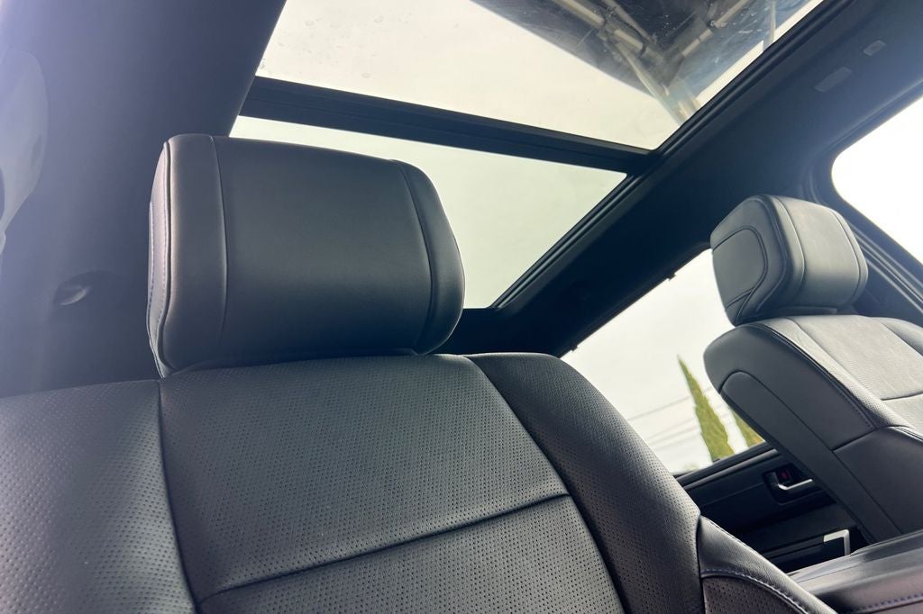 2023 Toyota Tundra Hybrid Platinum