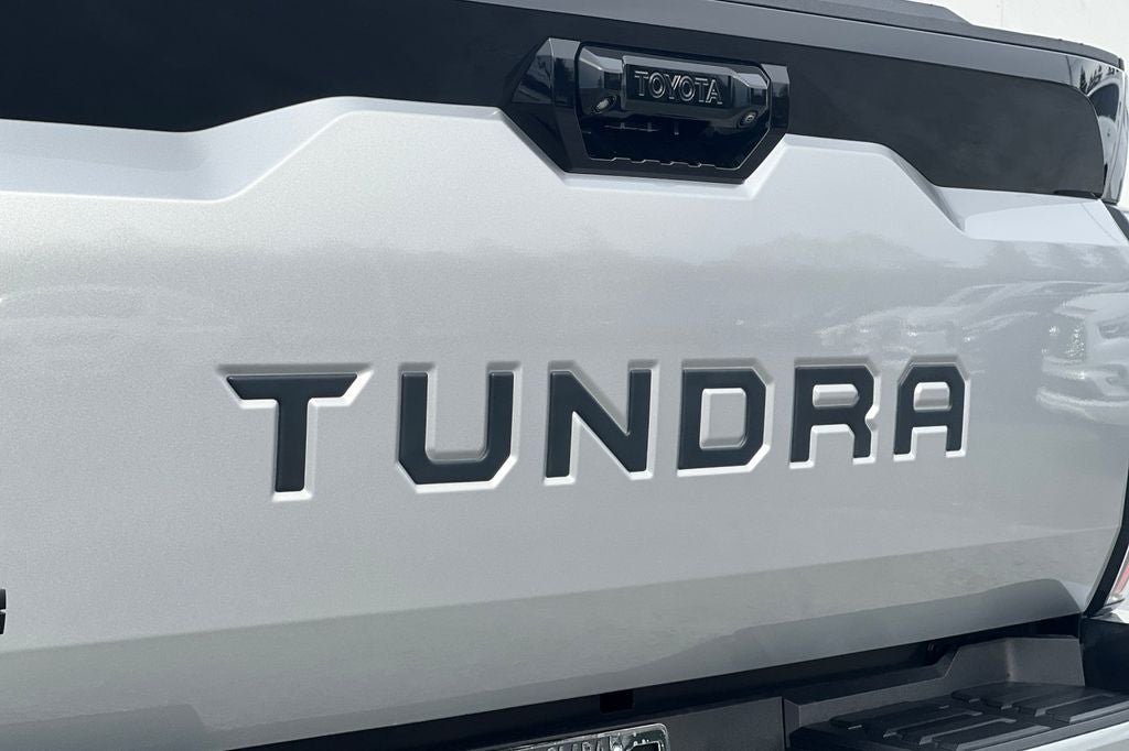 2023 Toyota Tundra Hybrid Platinum
