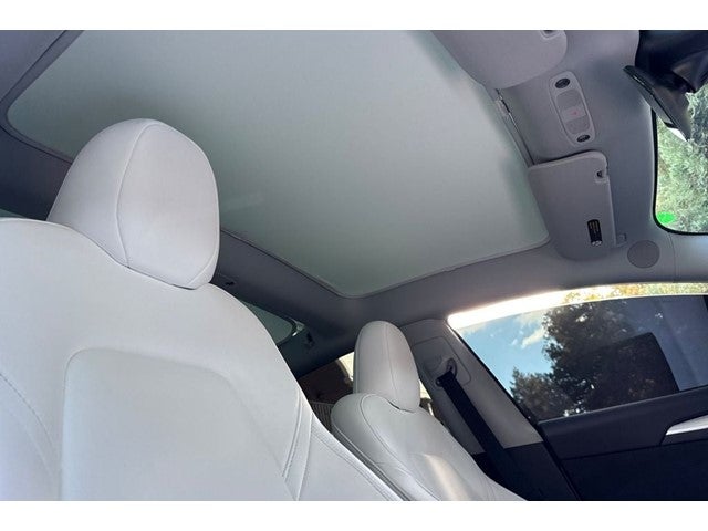 2023 Tesla Model 3 .