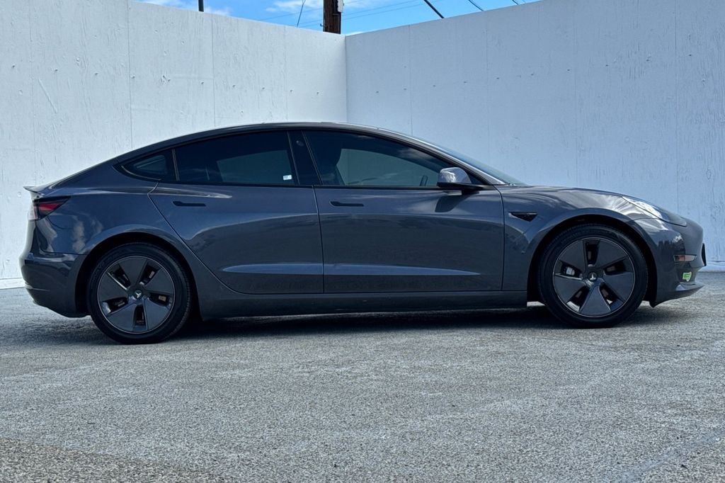 2023 Tesla Model 3 .