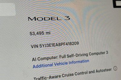 2023 Tesla Model 3 .
