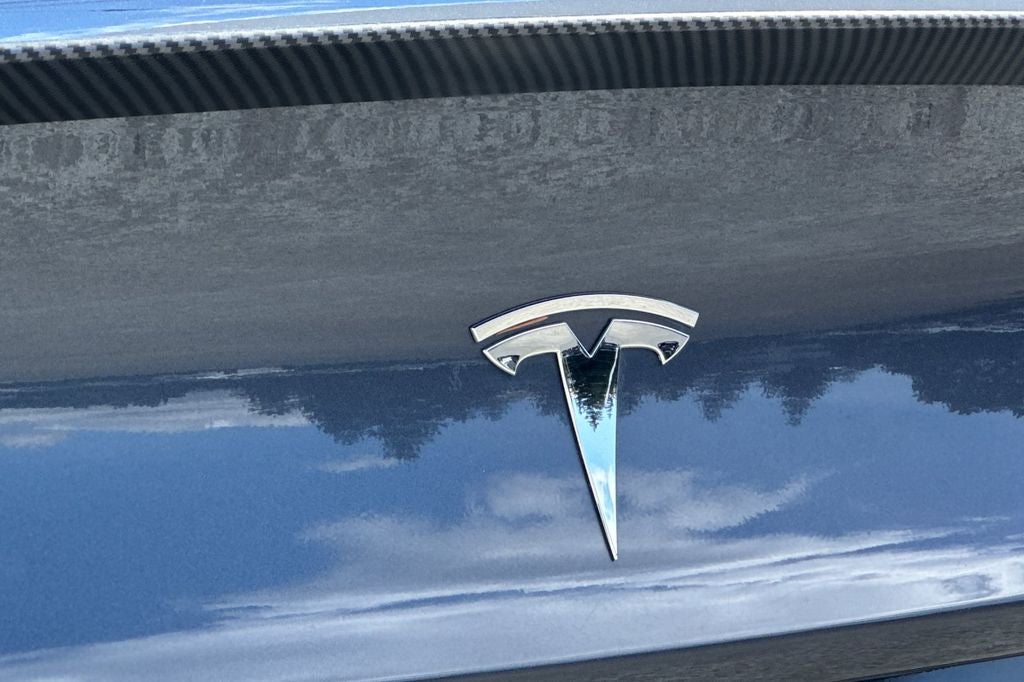 2023 Tesla Model 3 .