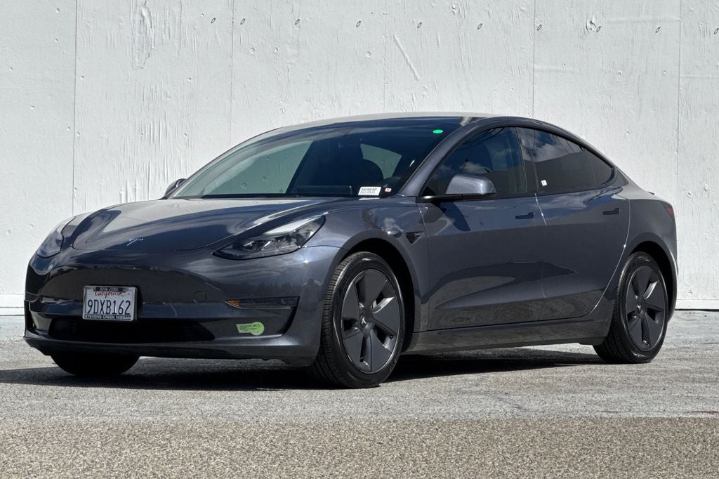 2023 Tesla Model 3 .