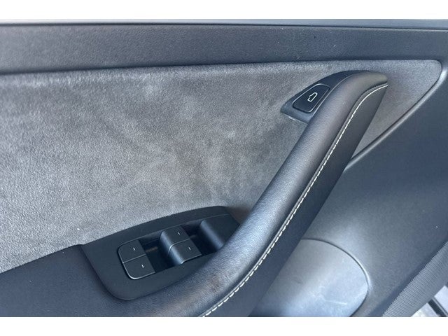 2023 Tesla Model 3 .