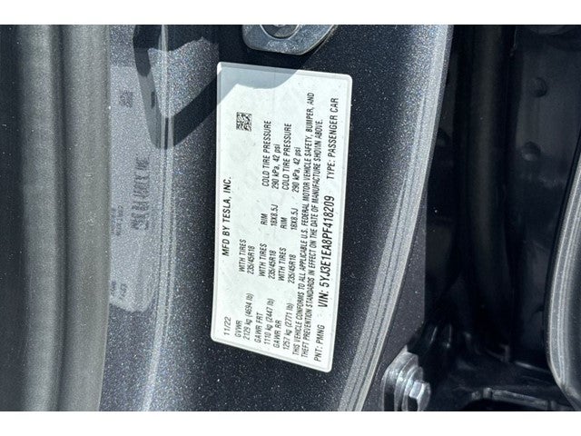 2023 Tesla Model 3 .