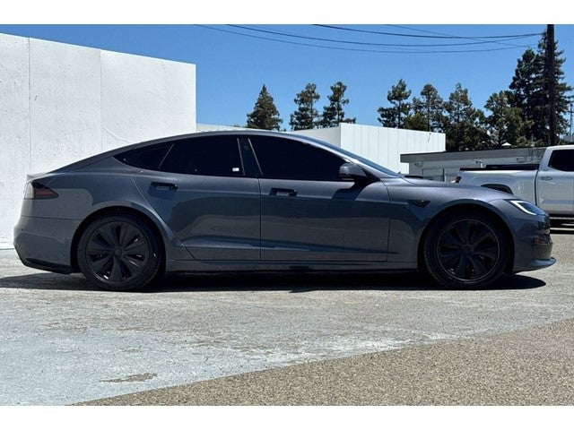 2022 Tesla Model S Base