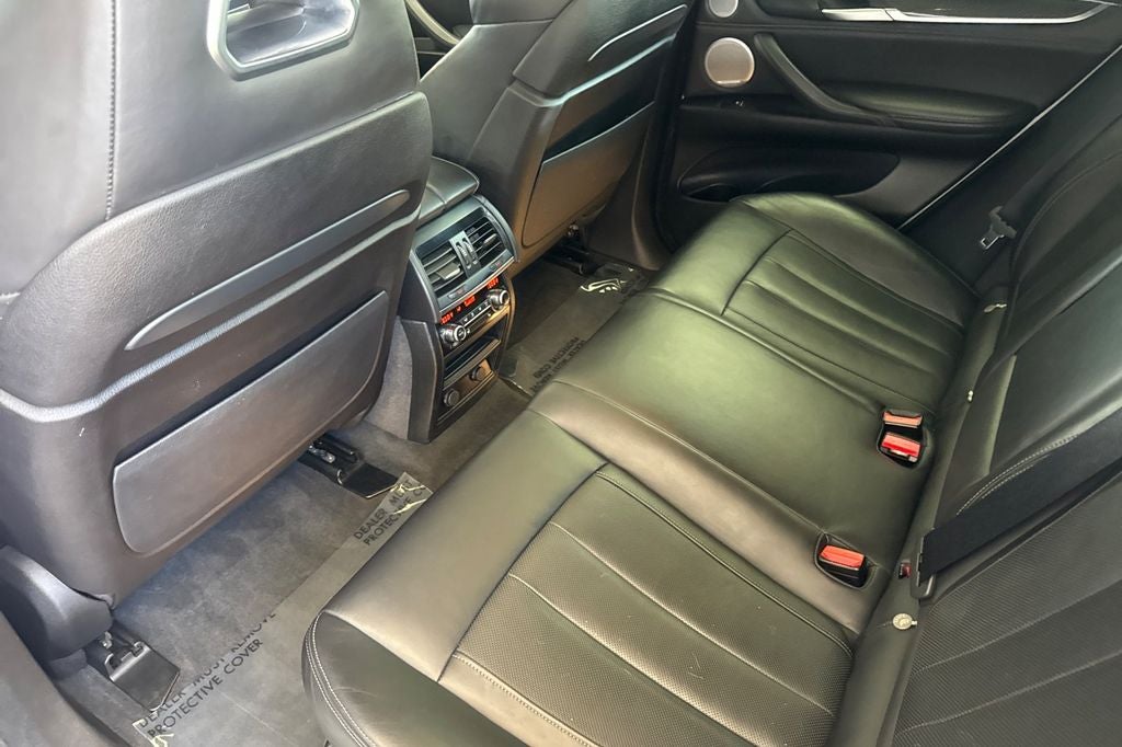 2016 BMW X6 M Base