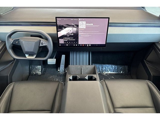 2025 Tesla Cybertruck .