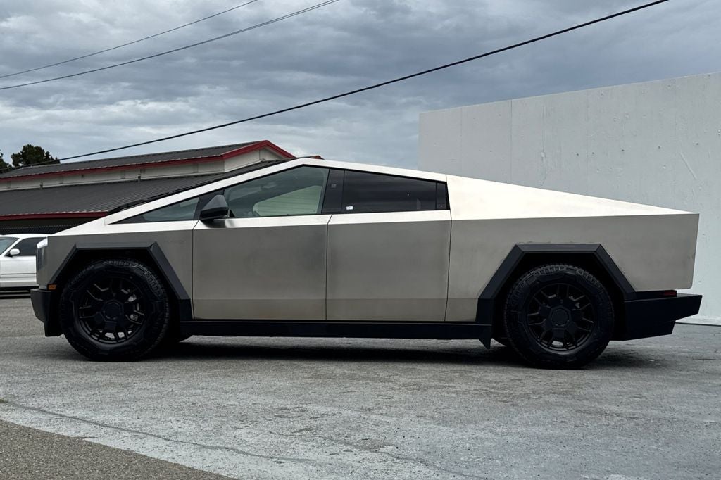 2024 Tesla Cybertruck Base