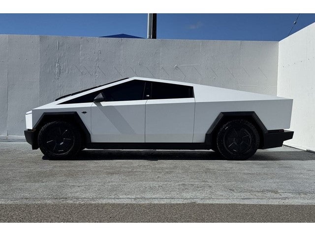 2024 Tesla Cybertruck Cyberbeast